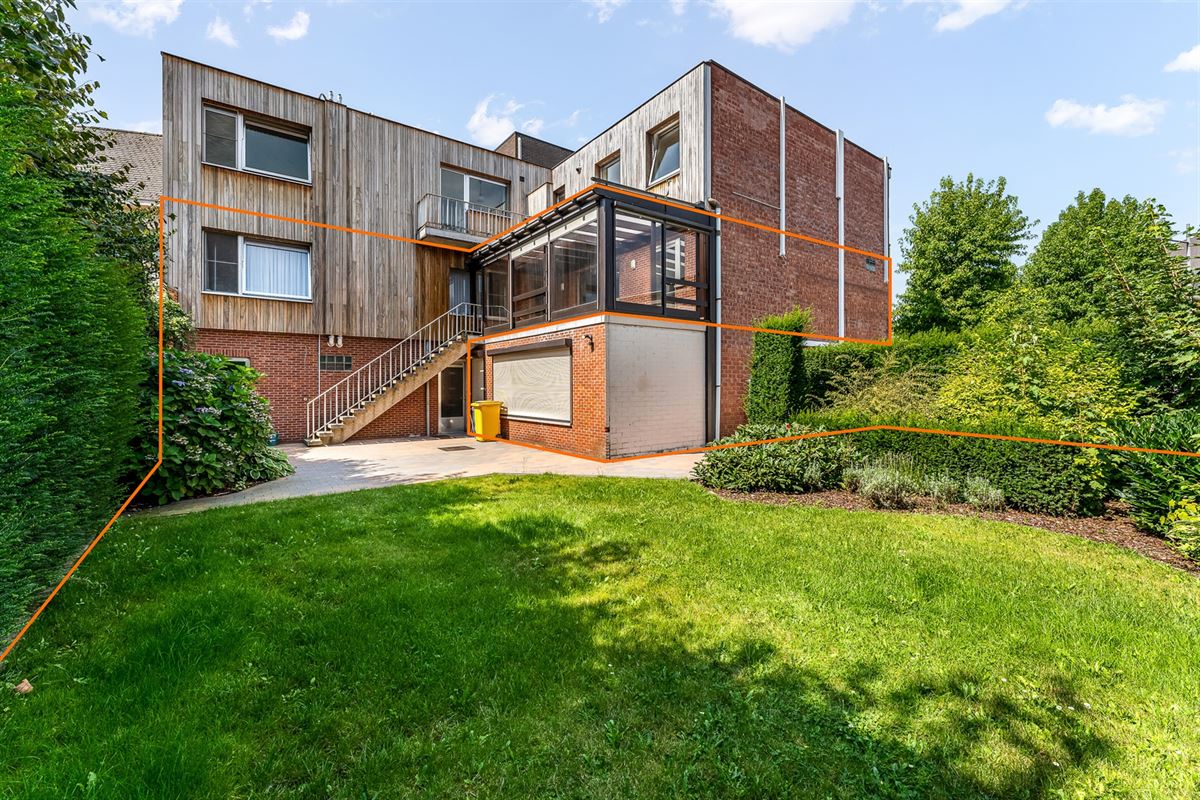 UNIEK APPARTEMENT (215M2!) MET VERANDA, TUIN, 4 SLPKS EN LIFT IN CENTRUM BALEN