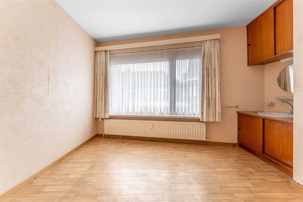 UNIEK APPARTEMENT (215M2!) MET VERANDA, TUIN, 4 SLPKS EN LIFT IN CENTRUM BALEN