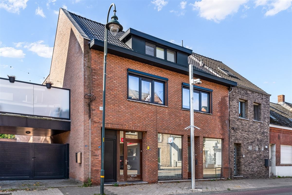 WONING OP UITZONDERLIJK PERCEEL PAL IN HET CENTRUM VAN BALEN