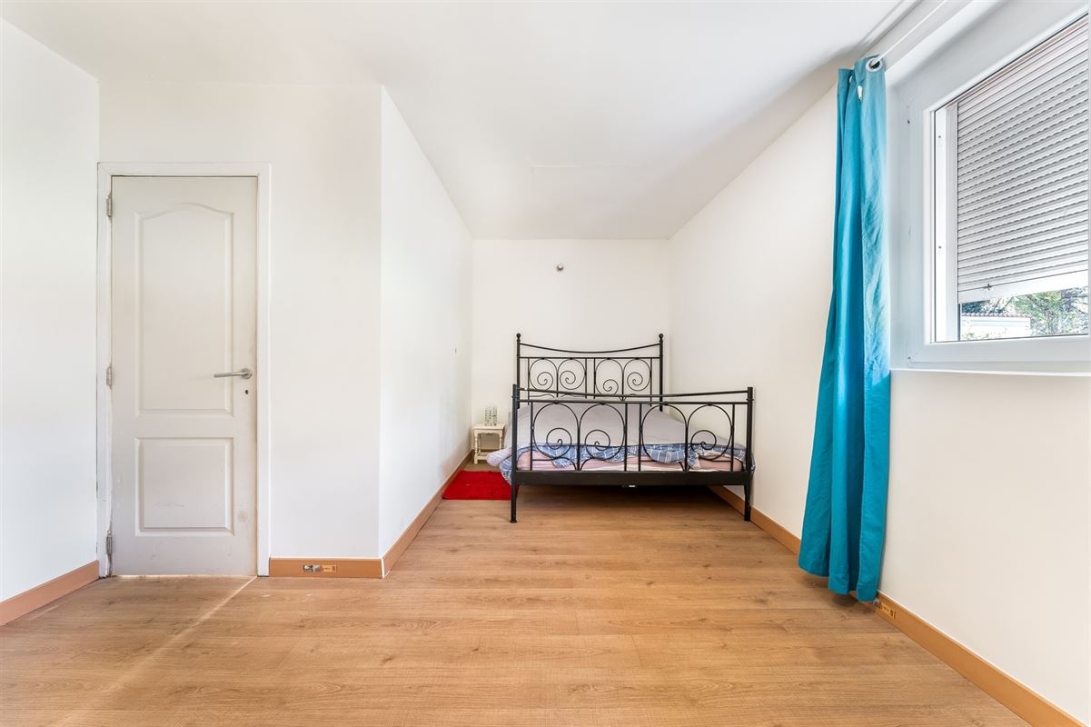 WONING OP UITZONDERLIJK PERCEEL PAL IN HET CENTRUM VAN BALEN