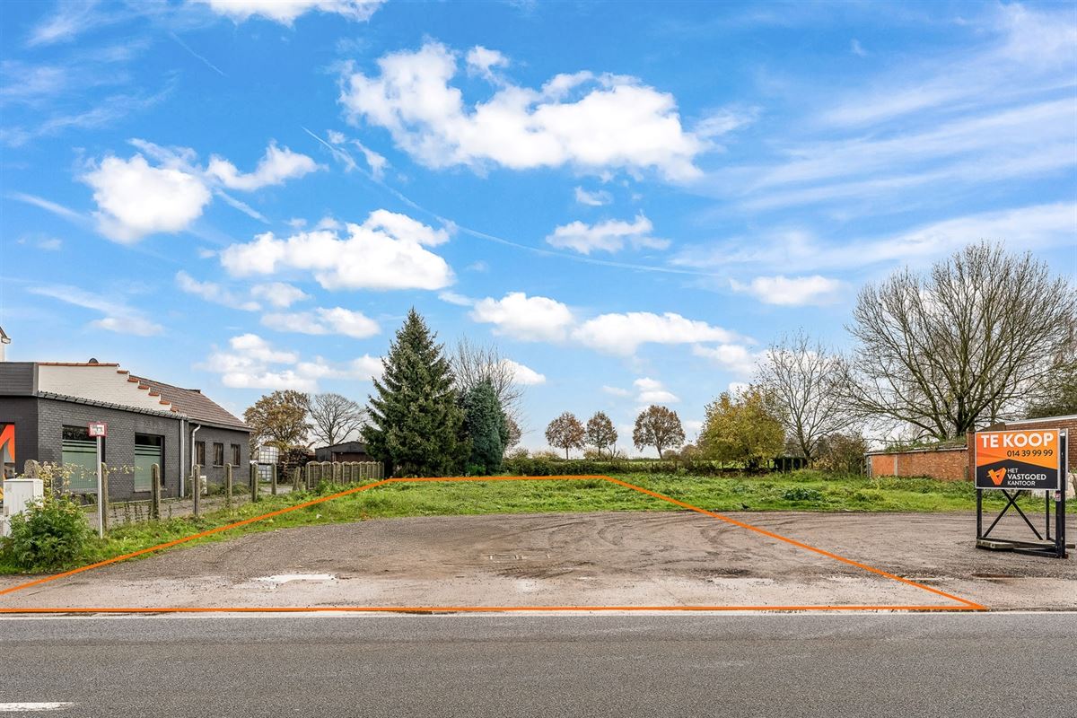 GOED GELEGEN BOUWGROND VAN 749M2 VOOR OPEN BEBOUWING