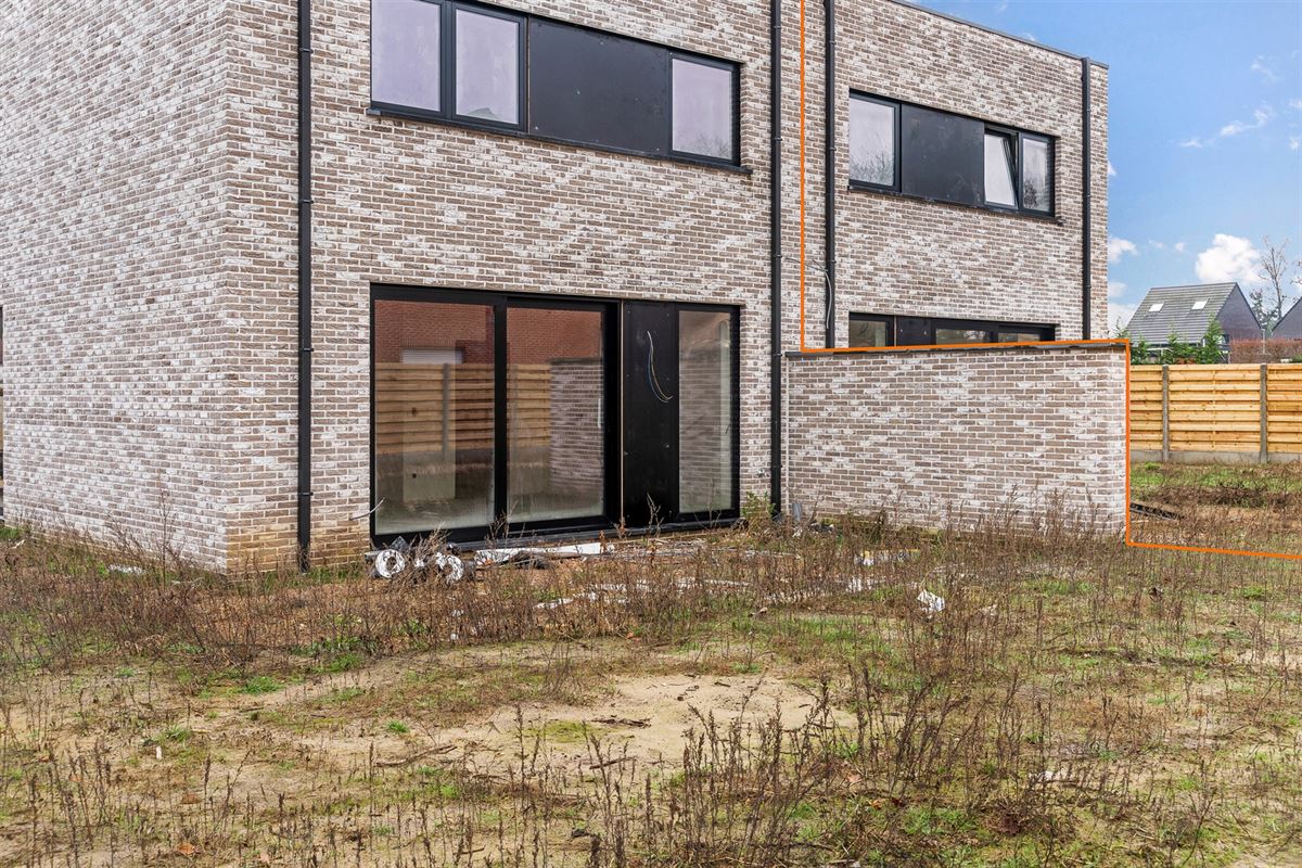 HOOG KWALITATIEVE NIEUWBOUWWONING OP CENTRALE LIGGING IN KOERSEL