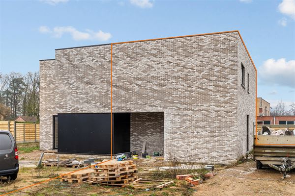 HOOG KWALITATIEVE NIEUWBOUWWONING OP CENTRALE LIGGING IN KOERSEL