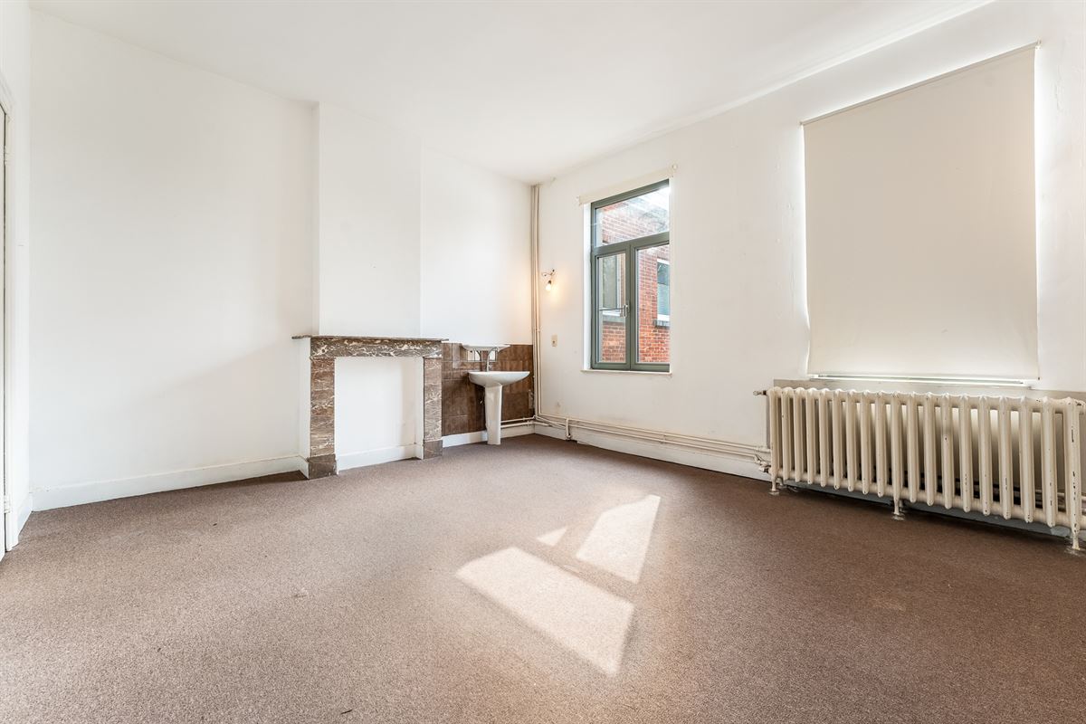 RUIM APPARTEMENT VAN 199 M² MET 2 SLAAPKAMERS, TUIN EN TERRAS OP TOPLOCATIE IN BALEN CENTRUM!