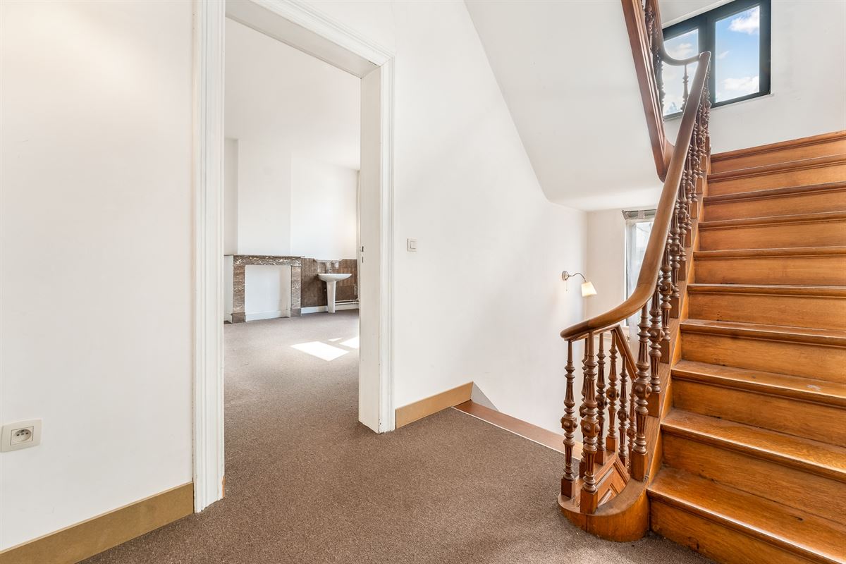 RUIM APPARTEMENT VAN 199 M² MET 2 SLAAPKAMERS, TUIN EN TERRAS OP TOPLOCATIE IN BALEN CENTRUM!