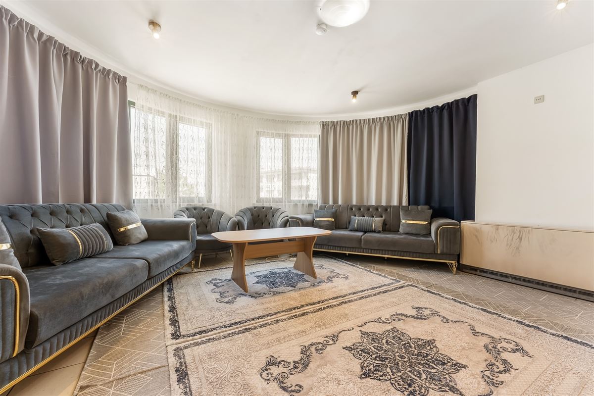 RUIM 2 SLAAPKAMER APPARTEMENT OP CENTRALE LIGGING IN BERINGEN CENTRUM