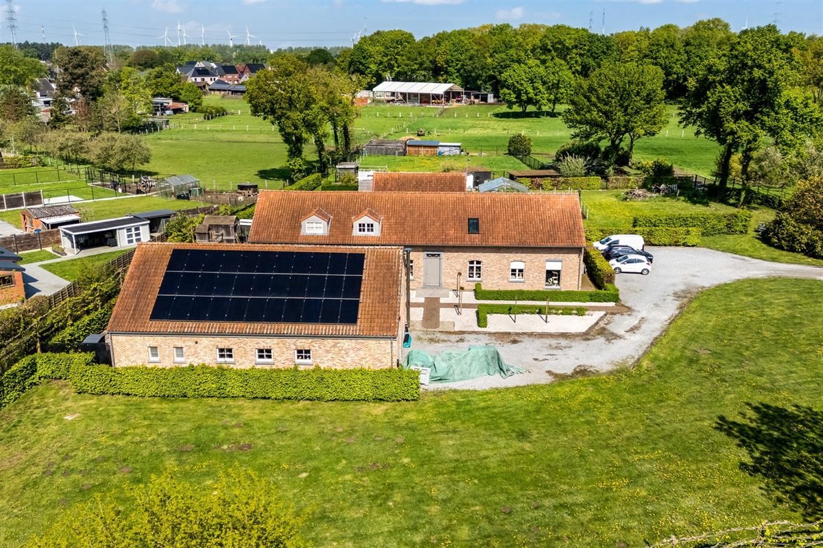 UNIEK EIGENDOM TE PAAL OP PERCEEL VAN MAAR LIEFST 1,2 HECTARE