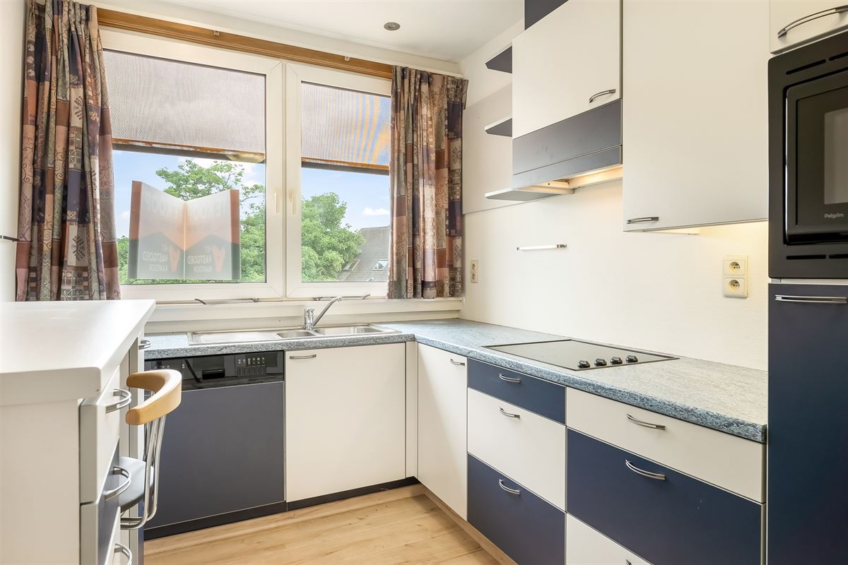 INSTAPKLAAR APPARTEMENT MET RUIM ZONNETERRAS PAL IN CENTRUM BALEN