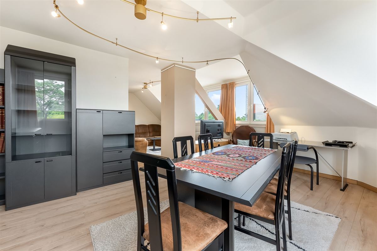 INSTAPKLAAR APPARTEMENT MET RUIM ZONNETERRAS PAL IN CENTRUM BALEN