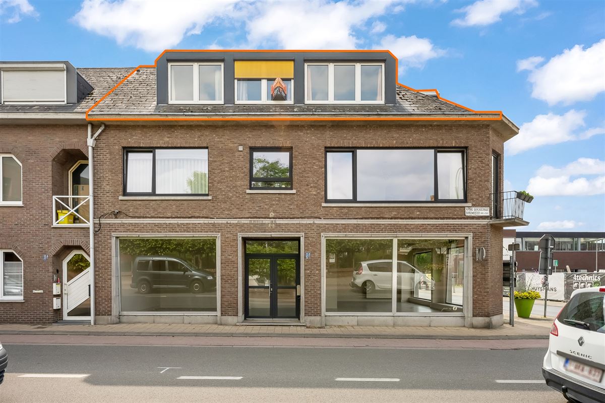 INSTAPKLAAR APPARTEMENT MET RUIM ZONNETERRAS PAL IN CENTRUM BALEN