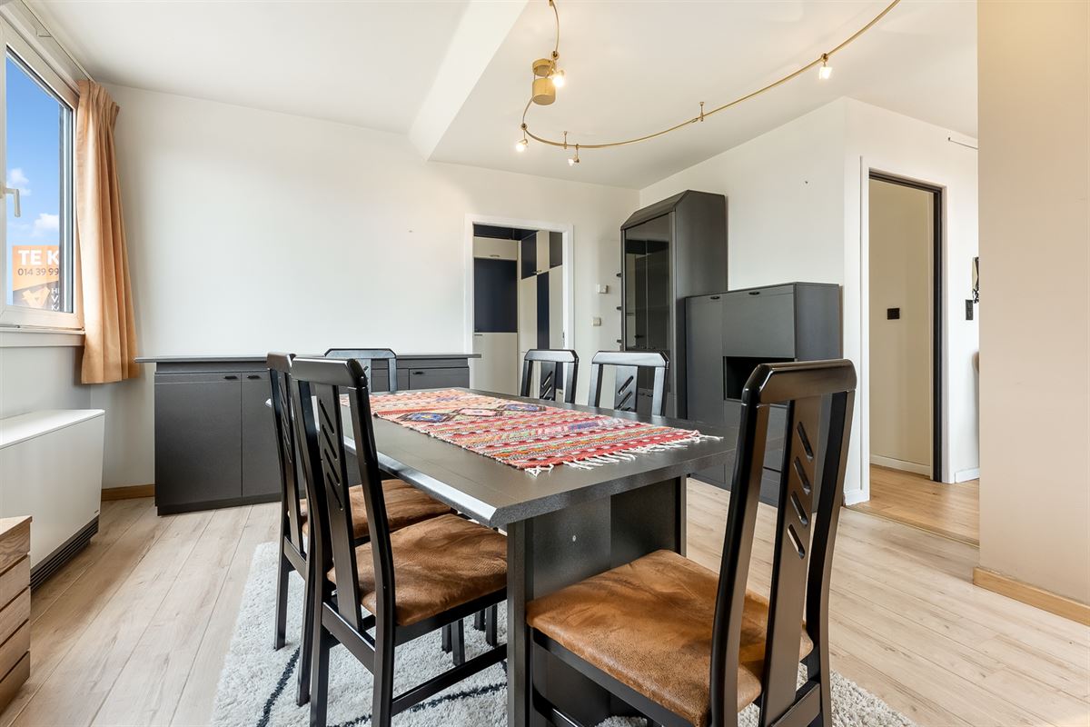 INSTAPKLAAR APPARTEMENT MET RUIM ZONNETERRAS PAL IN CENTRUM BALEN