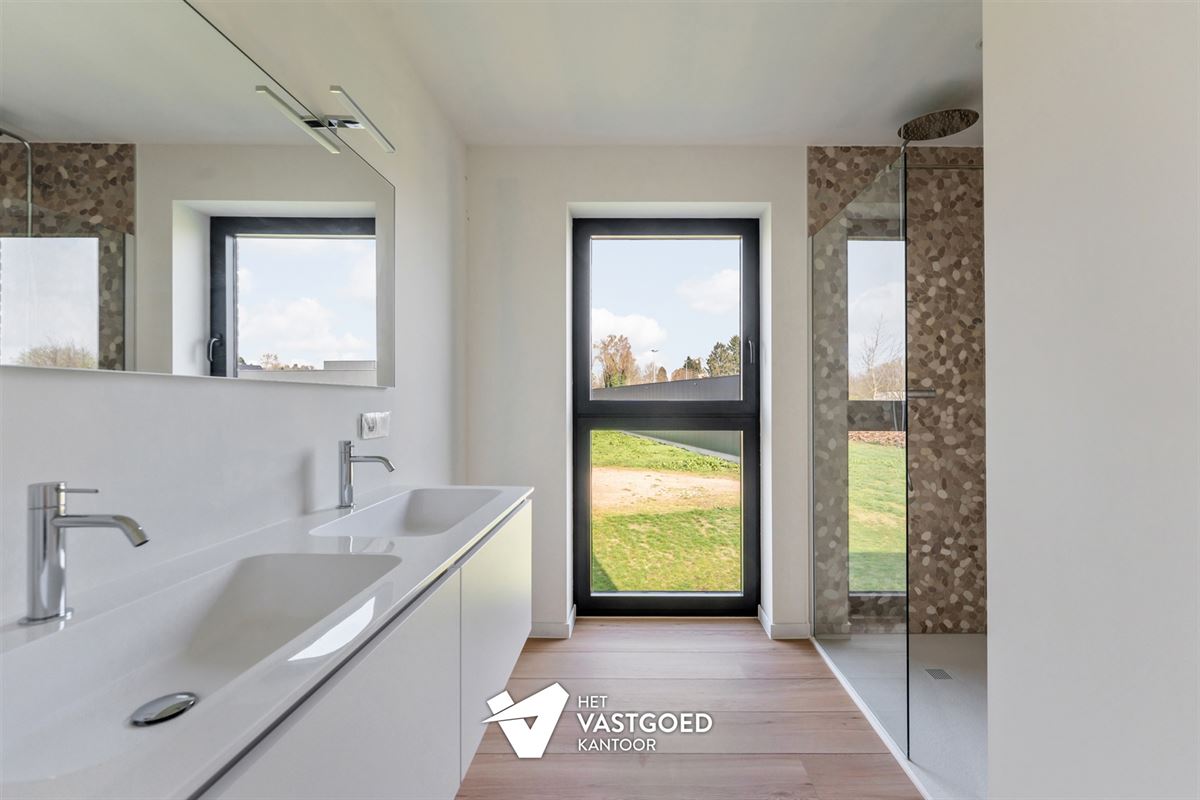 HOOGKWALITATIEVE, ENERGIEZUINIGE NIEUWBOUWWONING NABIJ CENTRUM BALEN
