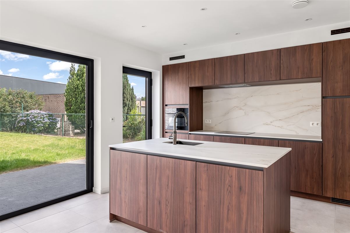 HOOGKWALITATIEVE, ENERGIEZUINIGE NIEUWBOUWWONING NABIJ CENTRUM BALEN
