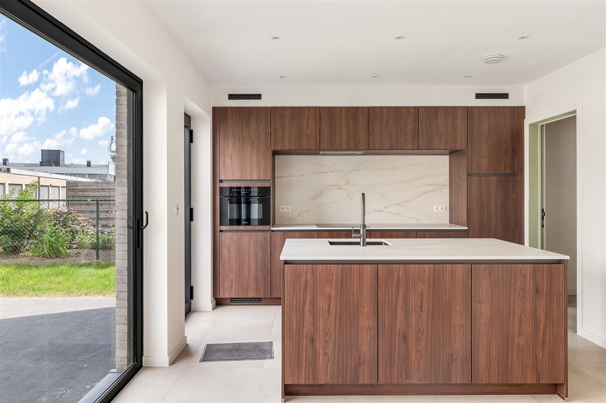 HOOGKWALITATIEVE, ENERGIEZUINIGE NIEUWBOUWWONING NABIJ CENTRUM BALEN