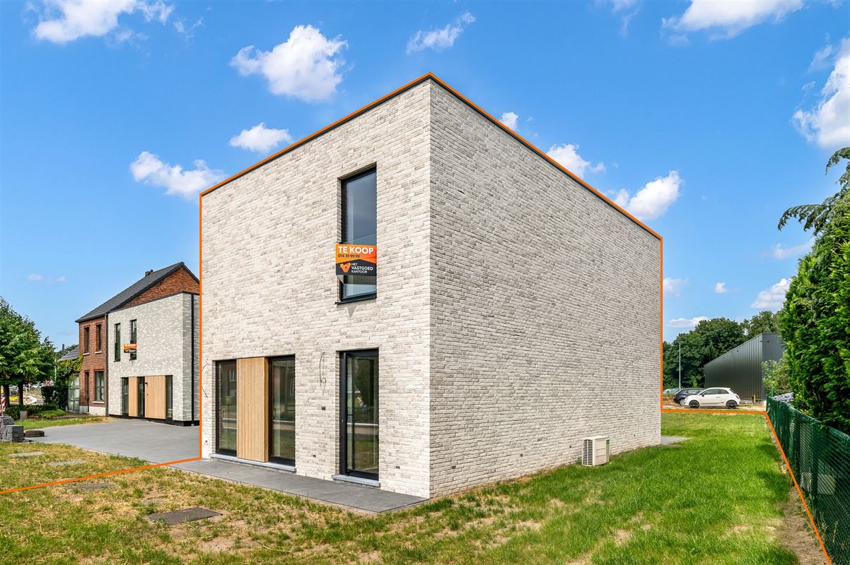 HOOGKWALITATIEVE, ENERGIEZUINIGE NIEUWBOUWWONING NABIJ CENTRUM BALEN