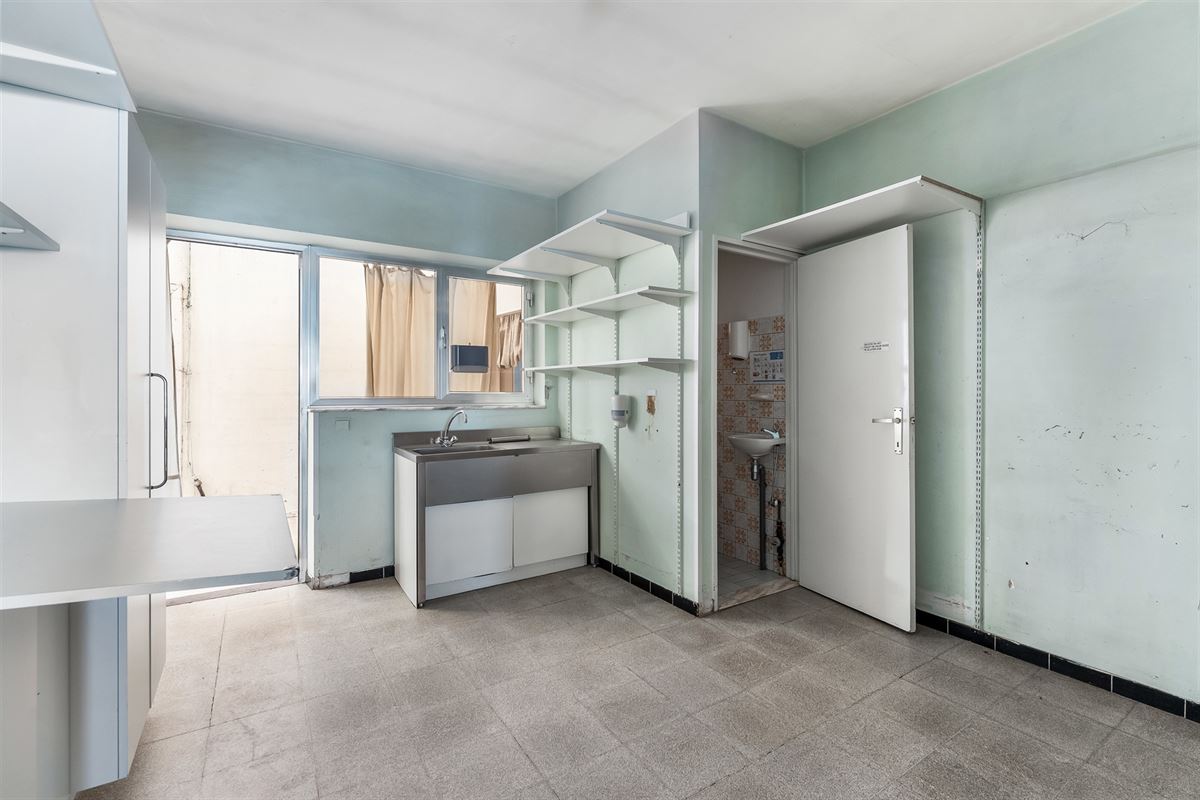 CENTRAAL GELEGEN, RUIME WONING (415M2)