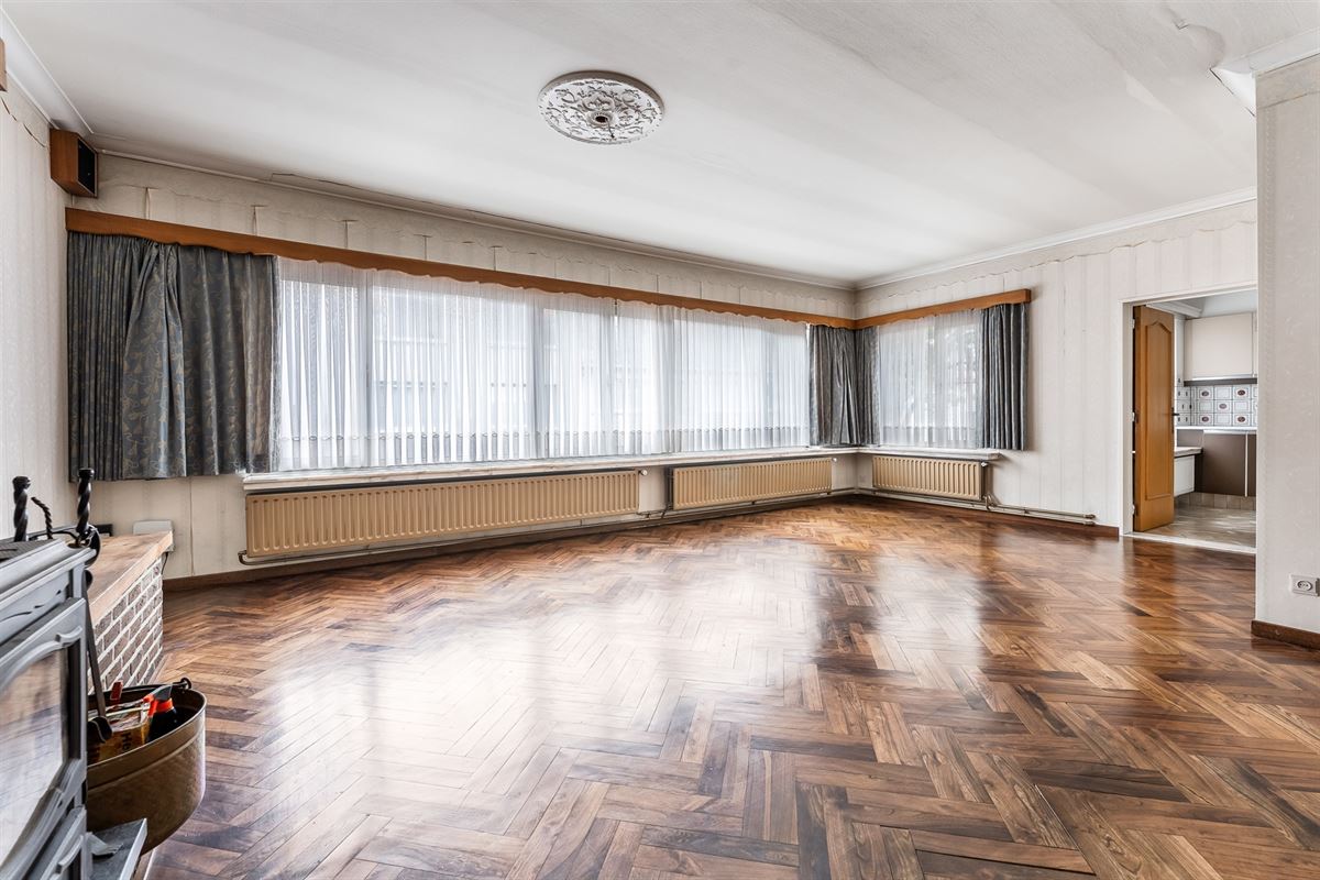 CENTRAAL GELEGEN, RUIME WONING (415M2)