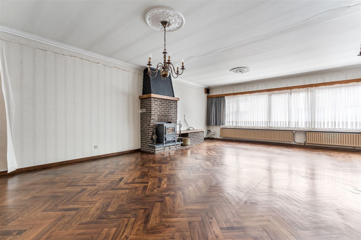 CENTRAAL GELEGEN, RUIME WONING (415M2)