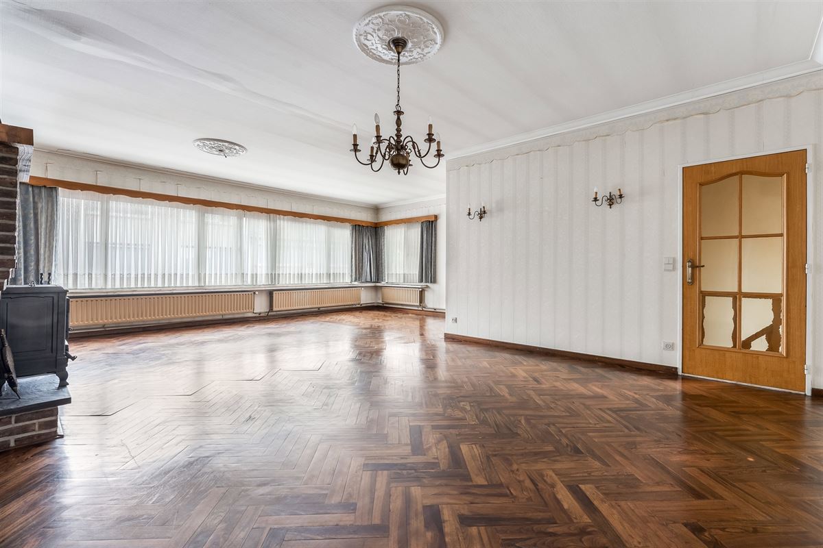 CENTRAAL GELEGEN, RUIME WONING (415M2)