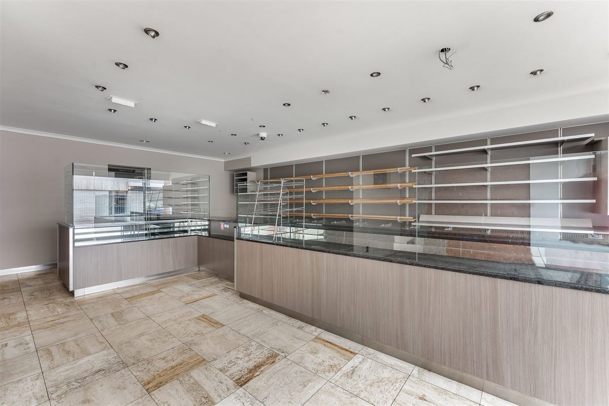 CENTRAAL GELEGEN, RUIME WONING (415M2)