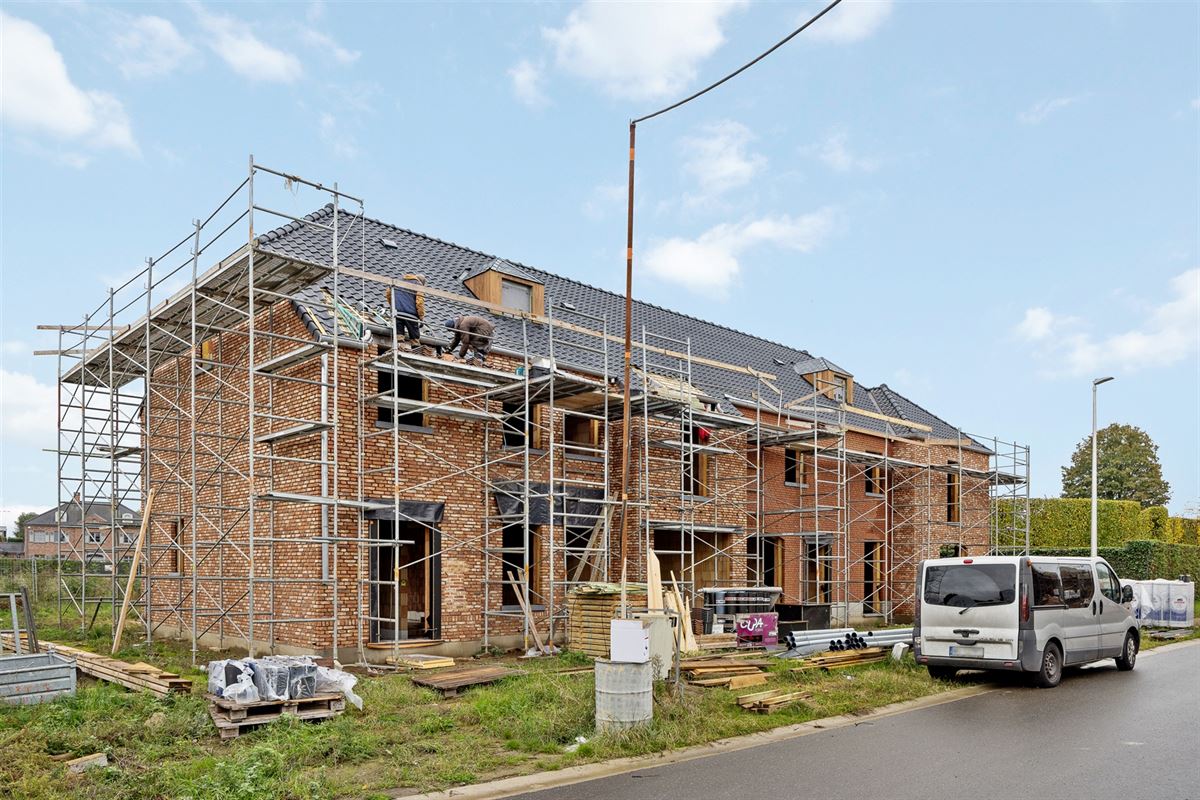 NIEUWBOUWWONING MET 3 SLAAPKAMERS UITERST RUSTIG DOCH CENTRAAL GELEGEN TE ZONHOVEN