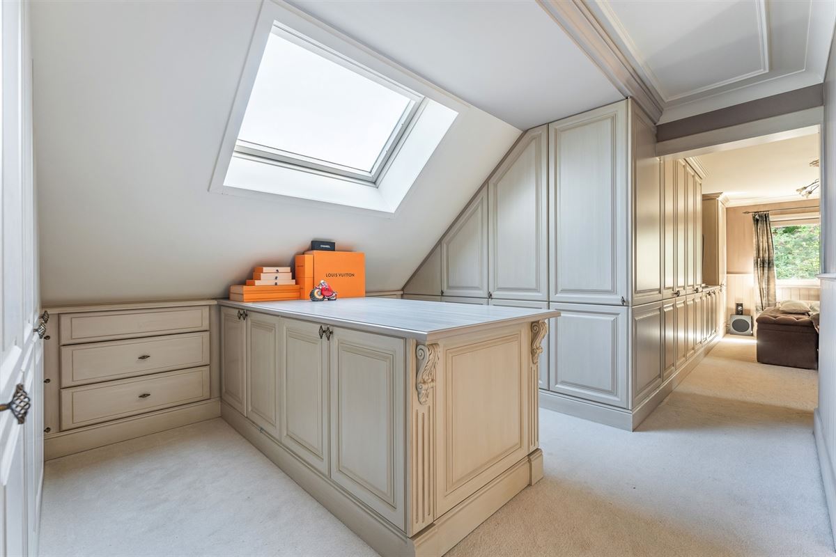 PERFECT ONDERHOUDEN WONING OP EEN PRACHTIG PERCEEL VAN 1,3 HECTARE IN KOERSEL