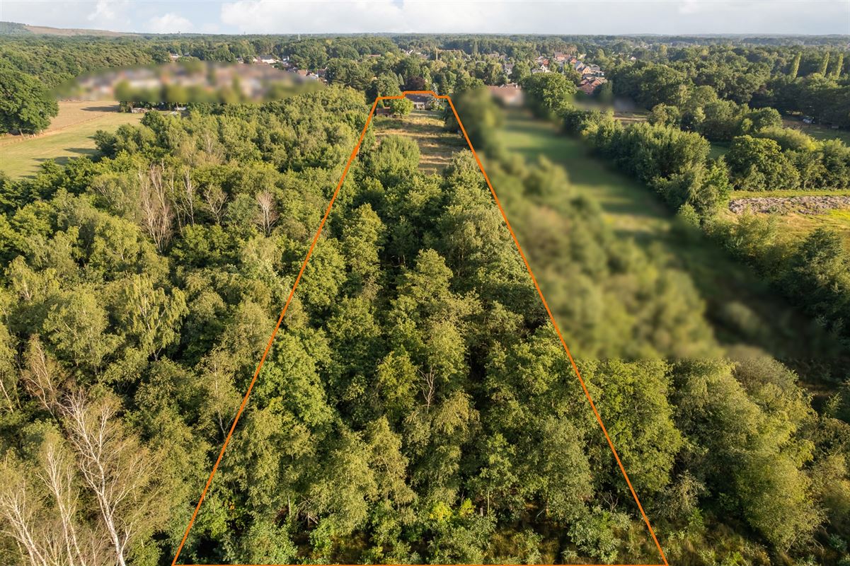PERFECT ONDERHOUDEN WONING OP EEN PRACHTIG PERCEEL VAN 1,3 HECTARE IN KOERSEL