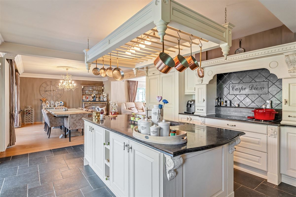 PERFECT ONDERHOUDEN WONING OP EEN PRACHTIG PERCEEL VAN 1,3 HECTARE IN KOERSEL