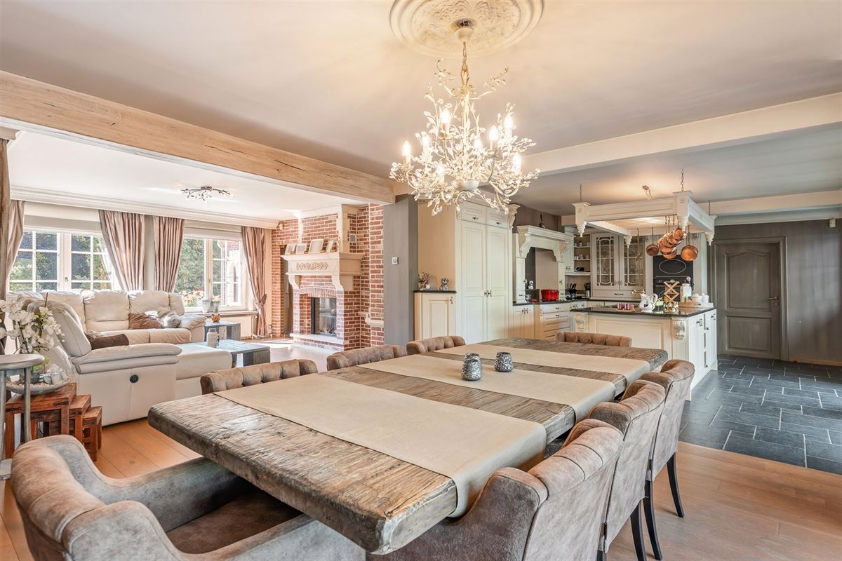 PERFECT ONDERHOUDEN WONING OP EEN PRACHTIG PERCEEL VAN 1,3 HECTARE IN KOERSEL