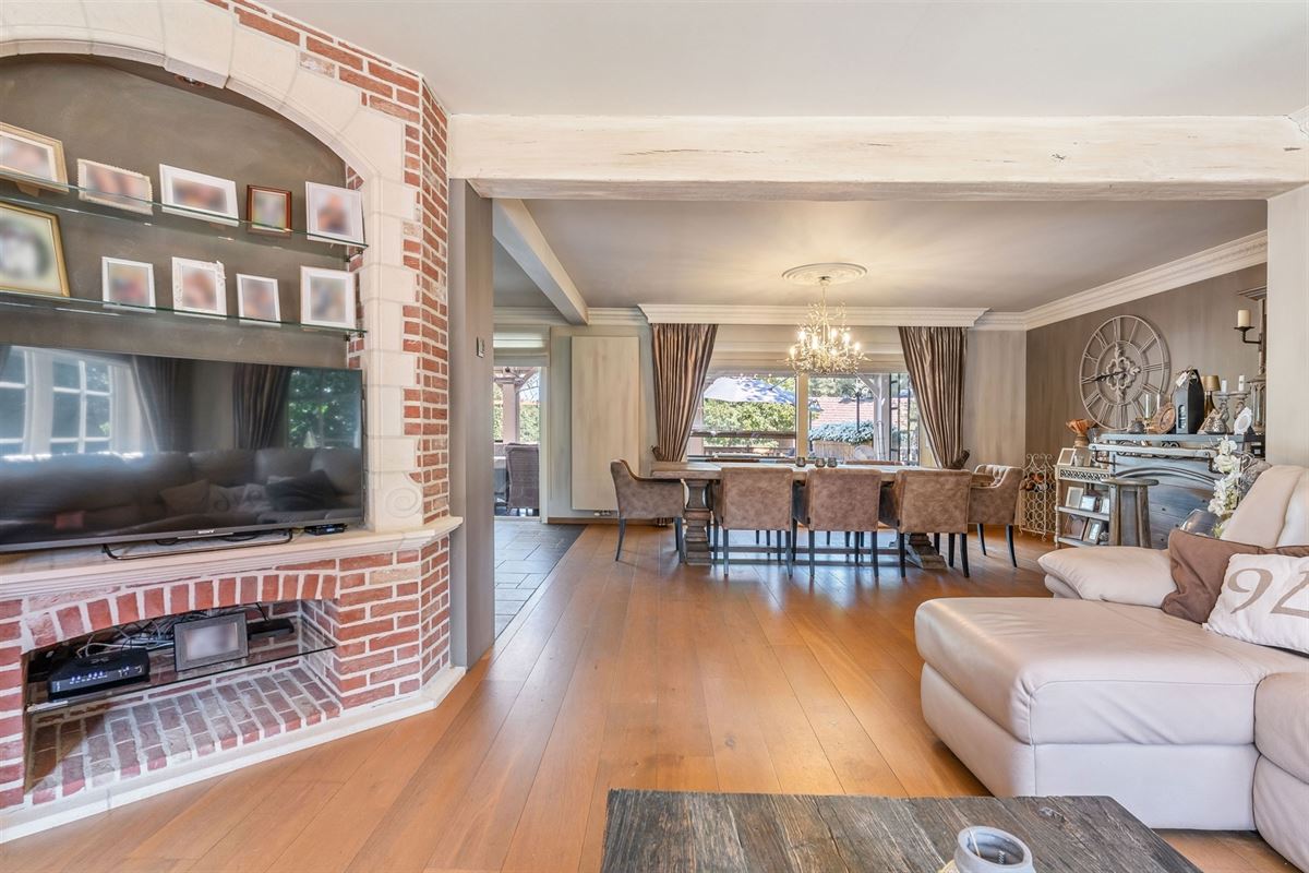 PERFECT ONDERHOUDEN WONING OP EEN PRACHTIG PERCEEL VAN 1,3 HECTARE IN KOERSEL