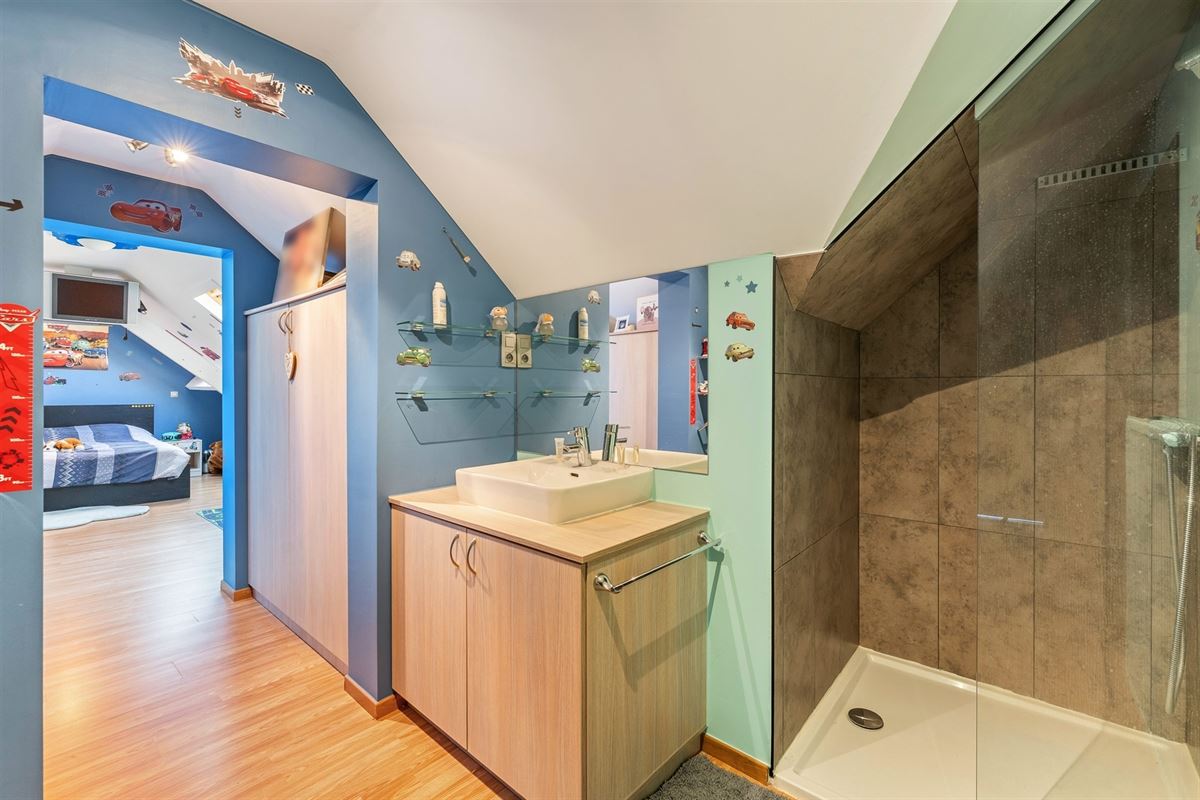 PERFECT ONDERHOUDEN WONING OP EEN PRACHTIG PERCEEL VAN 1,3 HECTARE IN KOERSEL