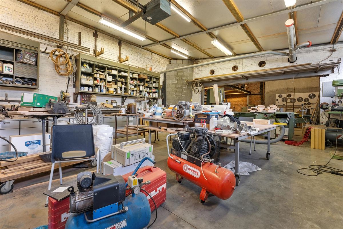 RECENT GERENOVEERDE WONING (175M²) MET HOBBY-/WERKRUIMTE VAN 212M² IN HASSELT CENTRUM