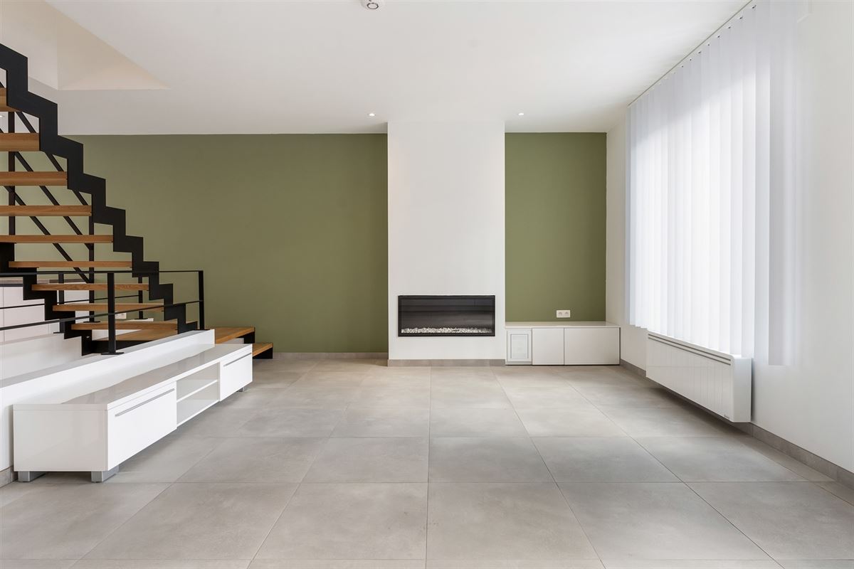 RECENT GERENOVEERDE WONING (175M²) MET HOBBY-/WERKRUIMTE VAN 212M² IN HASSELT CENTRUM