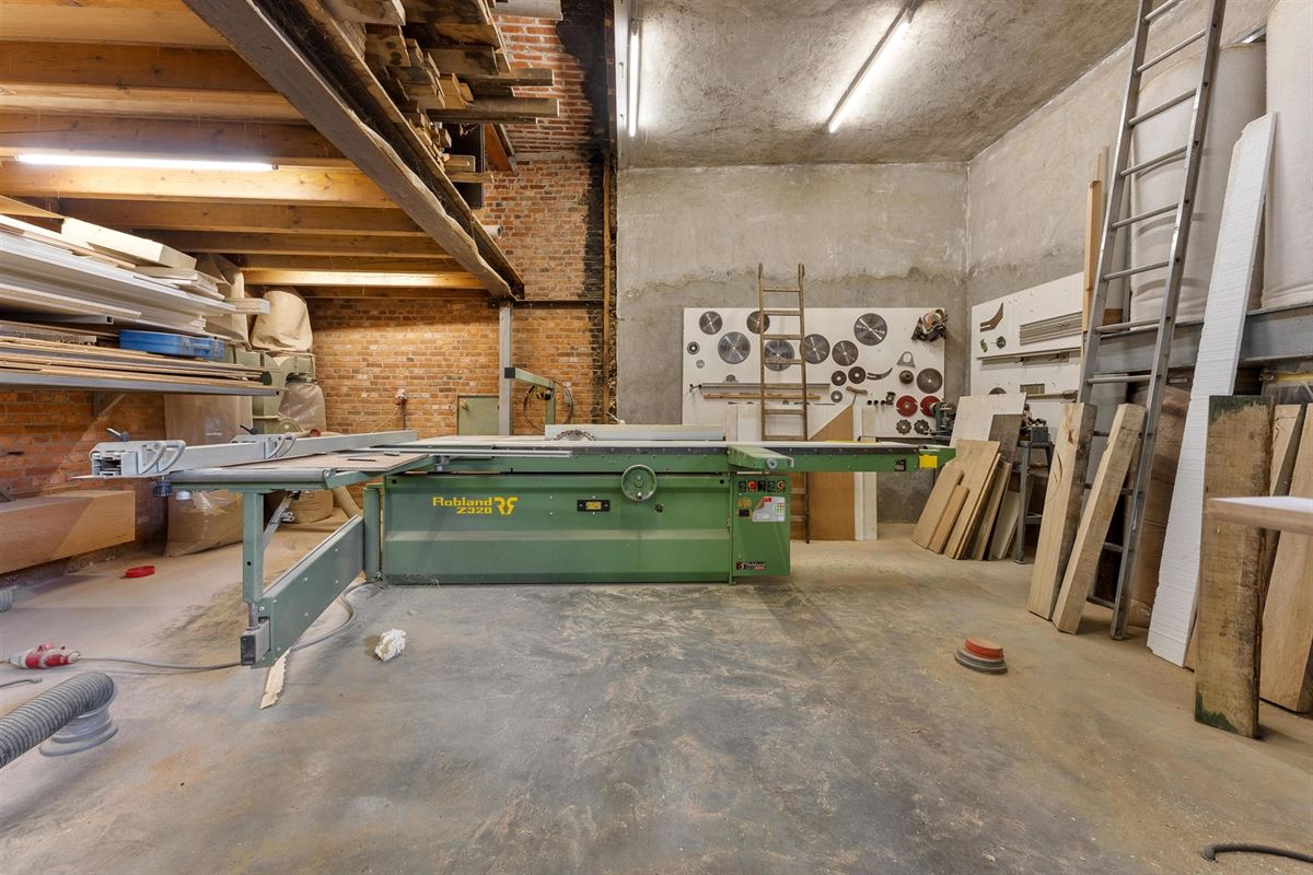 RECENT GERENOVEERDE WONING (175M²) MET HOBBY-/WERKRUIMTE VAN 212M² IN HASSELT CENTRUM