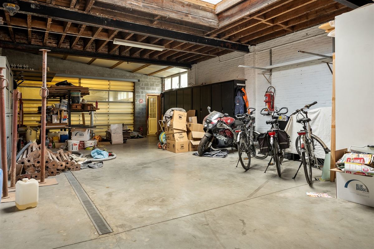 RECENT GERENOVEERDE WONING (175M²) MET HOBBY-/WERKRUIMTE VAN 212M² IN HASSELT CENTRUM
