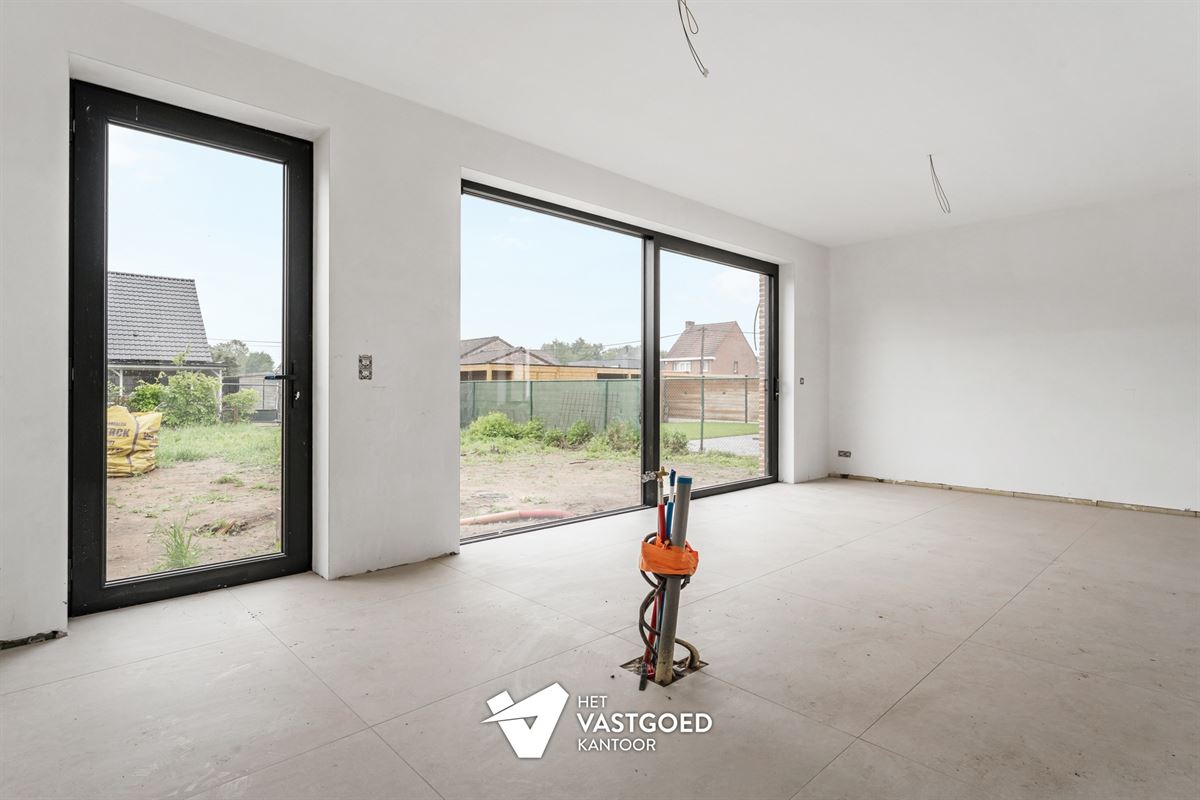 RUIME NIEUWBOUWWONING OP RUSTIGE CENTRALE LIGGING TE BALEN