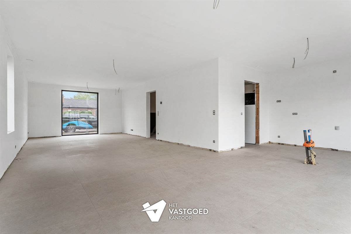 RUIME NIEUWBOUWWONING OP RUSTIGE CENTRALE LIGGING TE BALEN