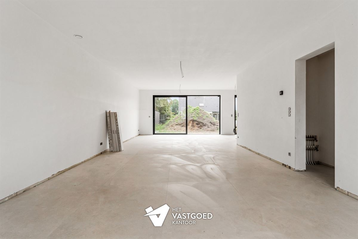 RUIME NIEUWBOUWWONING OP RUSTIGE CENTRALE LIGGING TE BALEN
