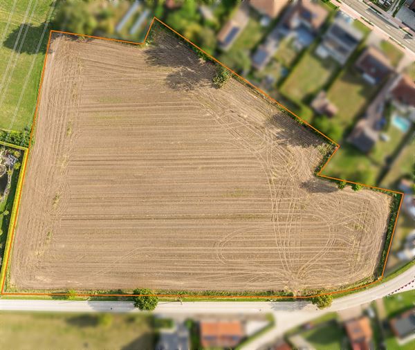 UITZONDERLIJK PERCEEL BOUWGROND MET WEILAND OP TOTALE OPPERVLAKTE VAN 2,1 HECTARE TE OLMEN