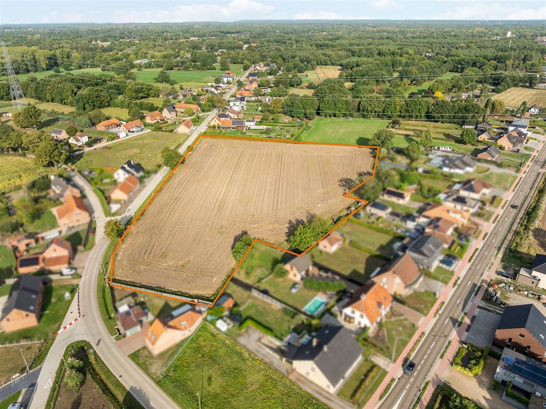 UITZONDERLIJK PERCEEL BOUWGROND MET WEILAND OP TOTALE OPPERVLAKTE VAN 2,1 HECTARE TE OLMEN
