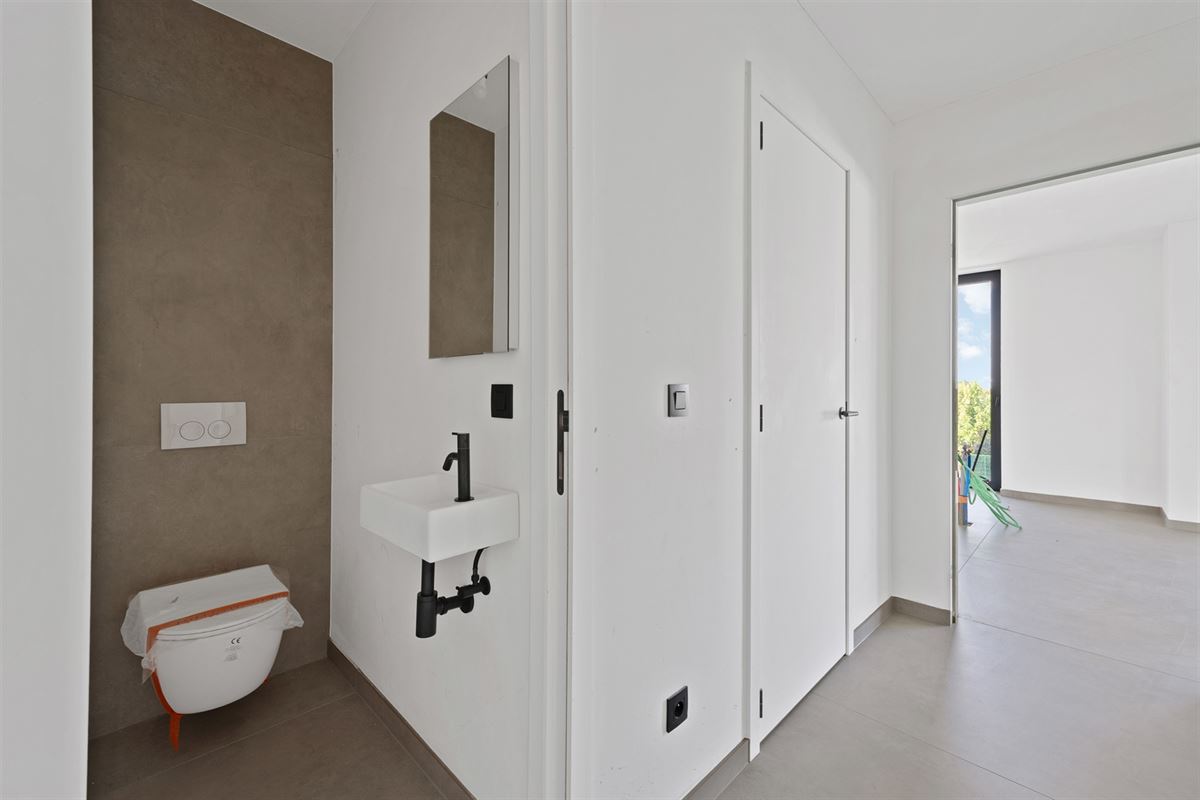 NIEUWBOUW APPARTEMENT VAN 105M² MET 2 SLAAPKAMERS EN TERRASSEN MET MOGELIJKHEID TOT AANKOOP 6% BTW!