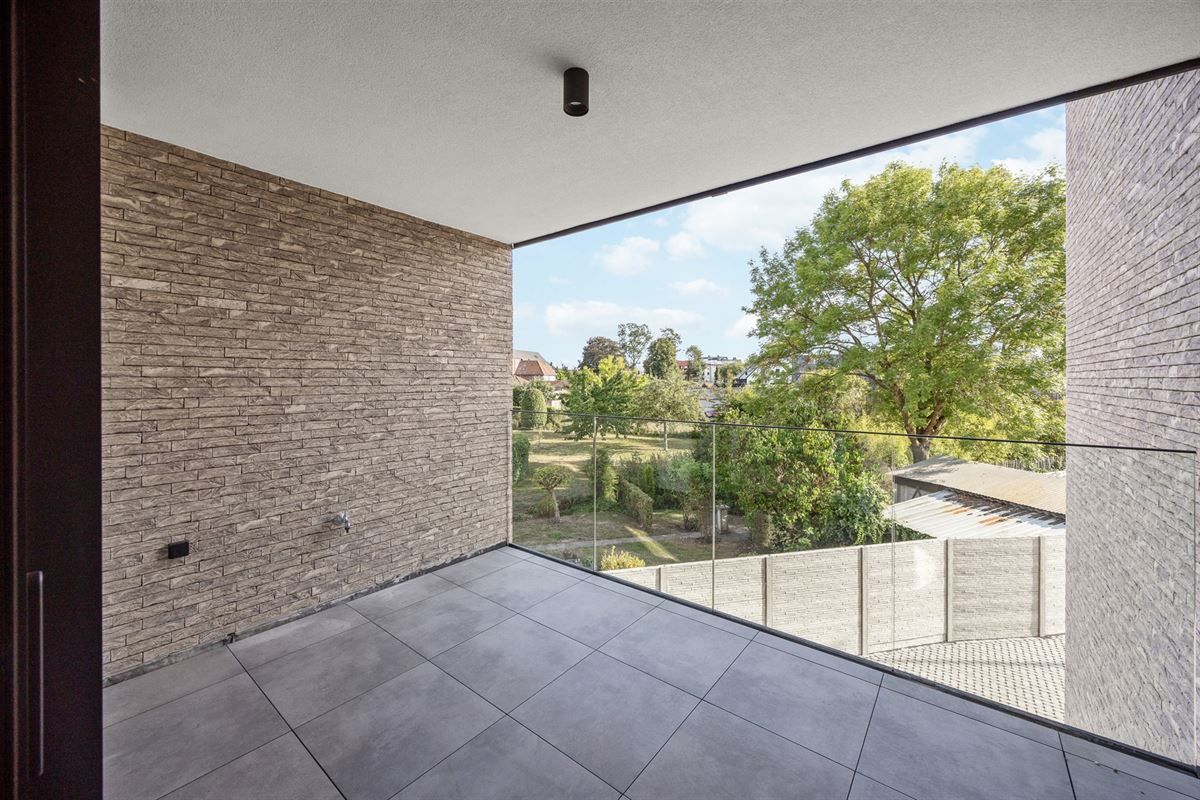 NIEUWBOUW APPARTEMENT VAN 105M² MET 2 SLAAPKAMERS EN TERRASSEN MET MOGELIJKHEID TOT AANKOOP 6% BTW!