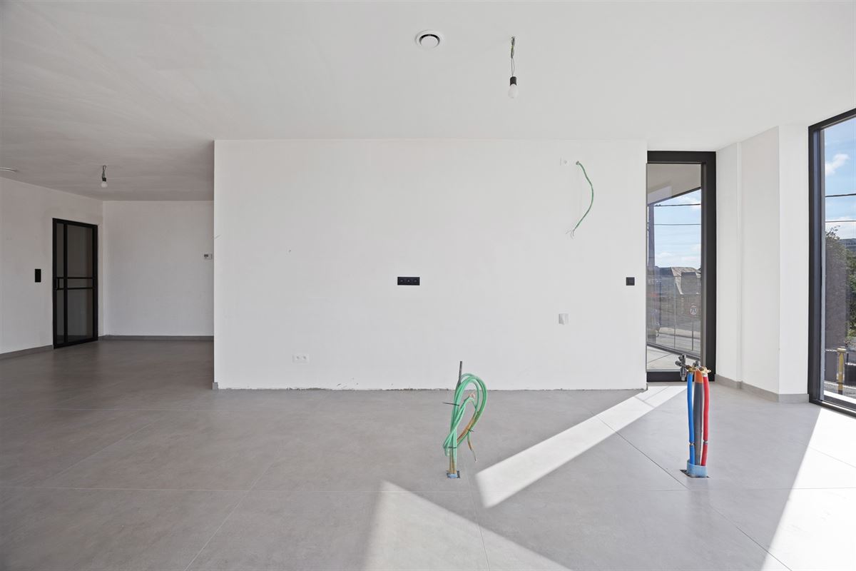 NIEUWBOUW APPARTEMENT VAN 113M² MET 2 SLAAPKAMERS EN TERRASSEN MET MOGELIJKHEID TOT AANKOOP 6% BTW!