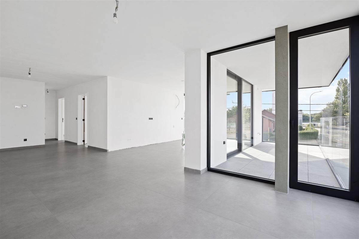 NIEUWBOUW APPARTEMENT VAN 113M² MET 2 SLAAPKAMERS EN TERRASSEN MET MOGELIJKHEID TOT AANKOOP 6% BTW!