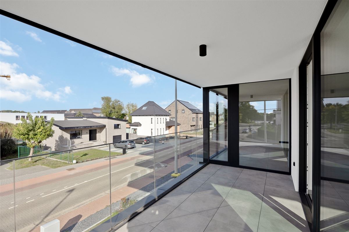 NIEUWBOUW APPARTEMENT VAN 113M² MET 2 SLAAPKAMERS EN TERRASSEN MET MOGELIJKHEID TOT AANKOOP 6% BTW!