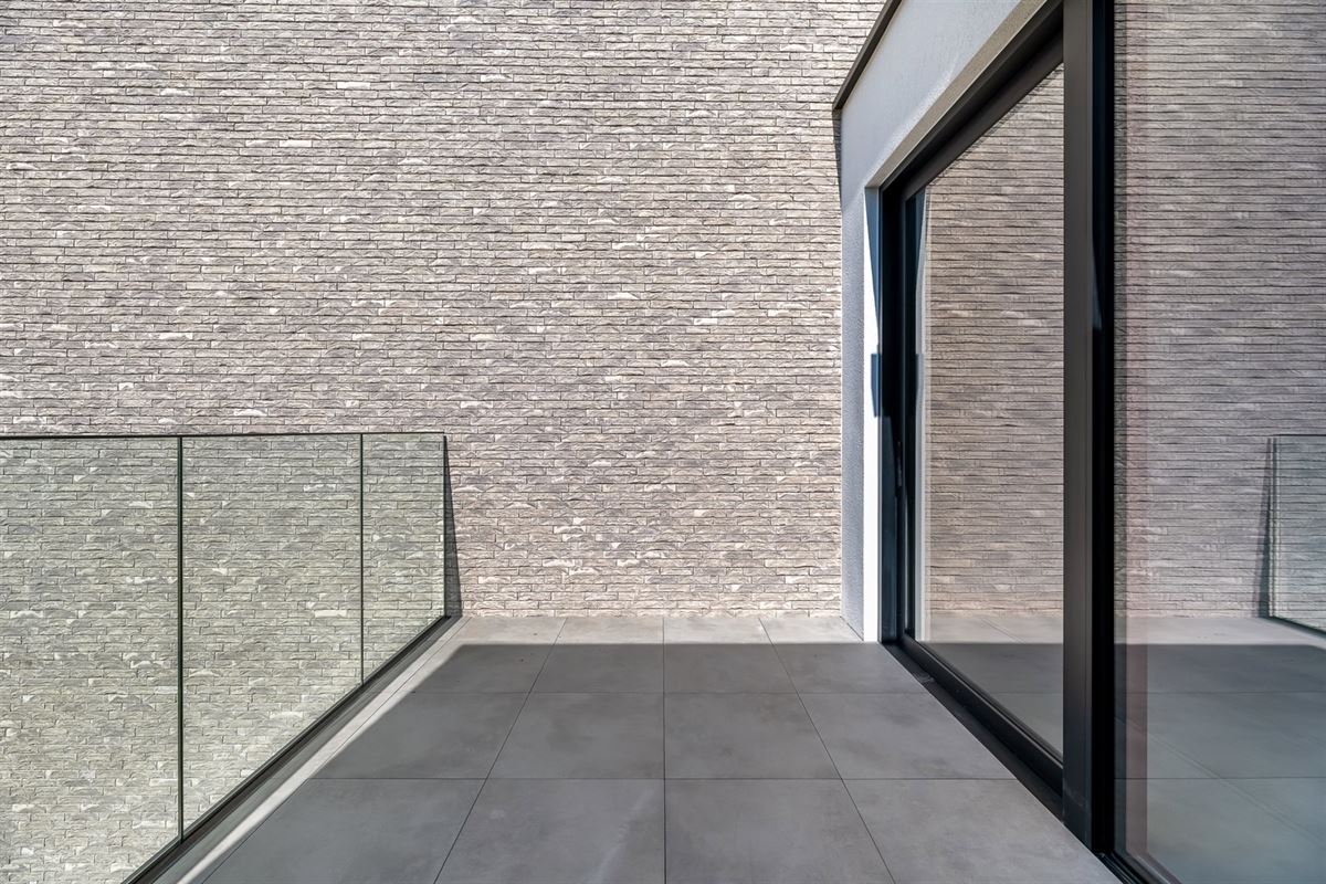 NIEUWBOUW APPARTEMENT VAN 105M² MET 2 SLAAPKAMERS EN TERRASSEN MET MOGELIJKHEID TOT AANKOOP 6% BTW!