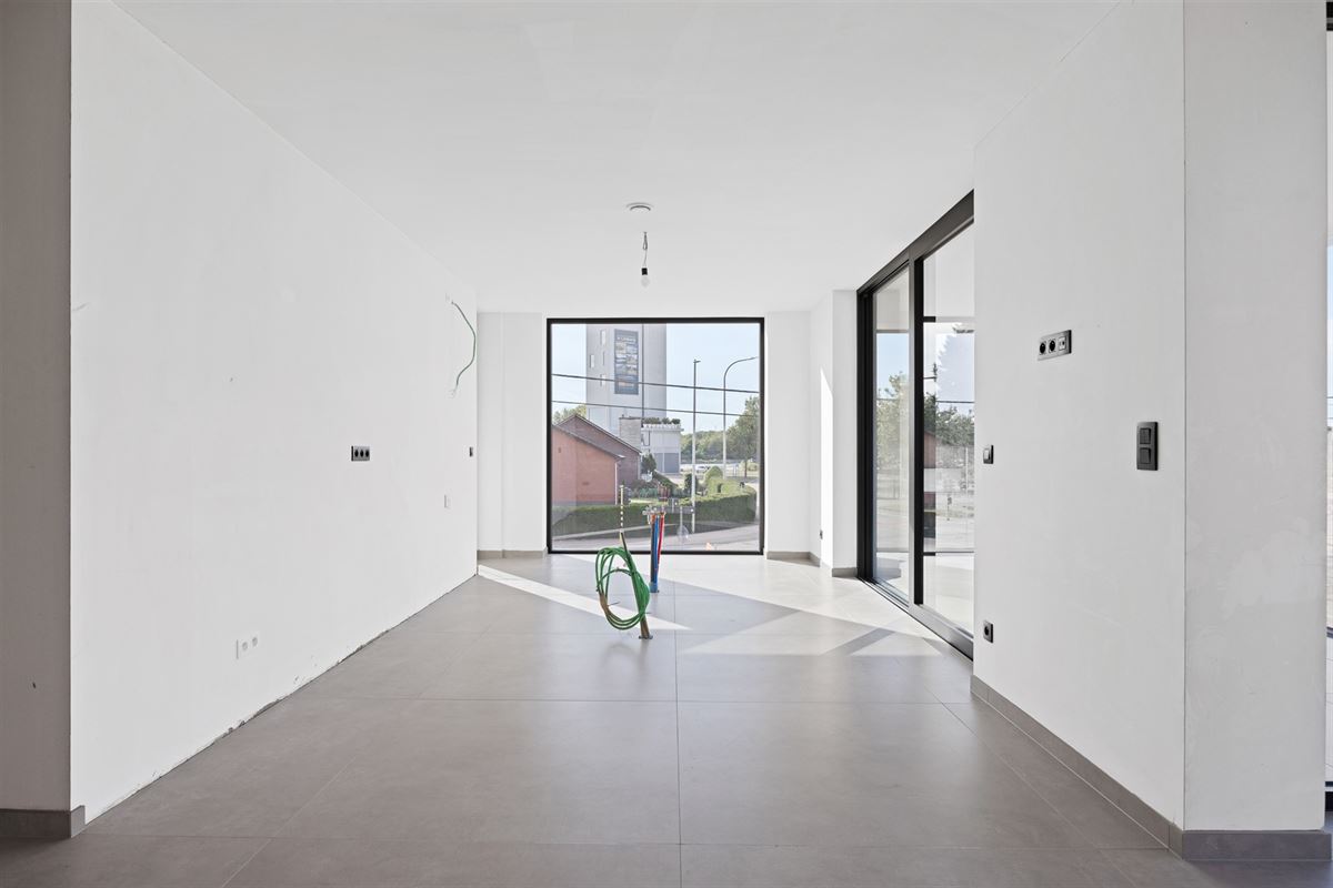 NIEUWBOUW APPARTEMENT VAN 113M² MET 2 SLAAPKAMERS EN TERRASSEN MET MOGELIJKHEID TOT AANKOOP 6% BTW!