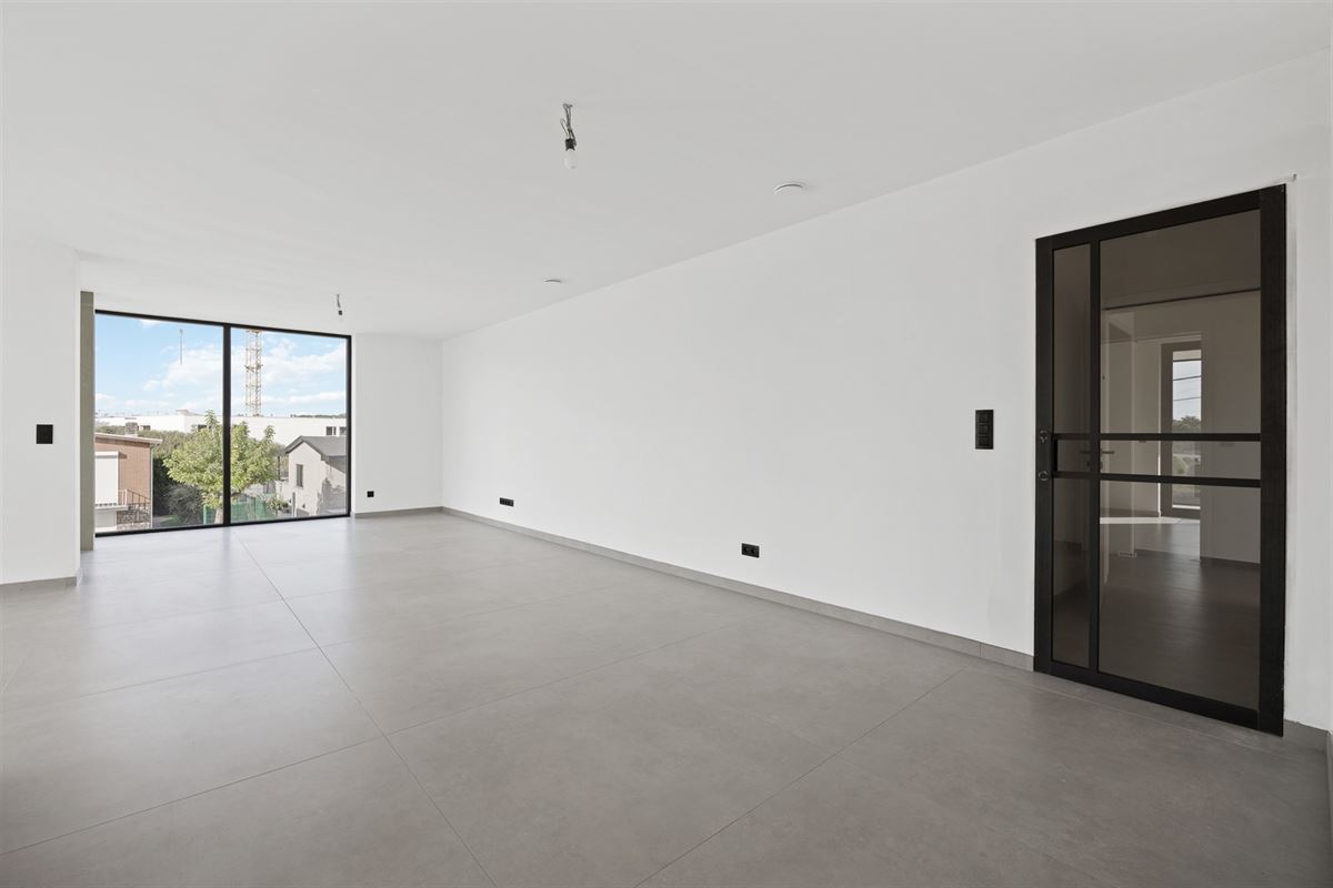 NIEUWBOUW APPARTEMENT VAN 113M² MET 2 SLAAPKAMERS EN TERRASSEN MET MOGELIJKHEID TOT AANKOOP 6% BTW!