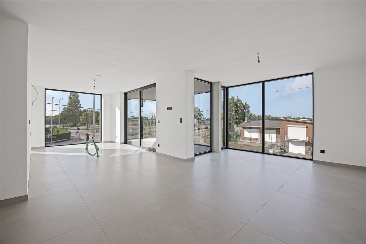 NIEUWBOUW APPARTEMENT VAN 113M² MET 2 SLAAPKAMERS EN TERRASSEN MET MOGELIJKHEID TOT AANKOOP 6% BTW!