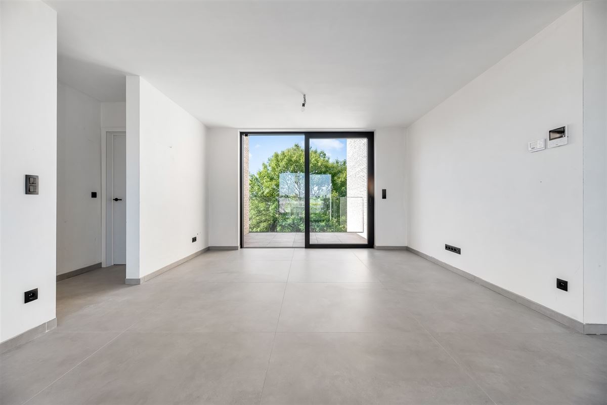 NIEUWBOUW APPARTEMENT VAN 105M² MET 2 SLAAPKAMERS EN TERRASSEN MET MOGELIJKHEID TOT AANKOOP 6% BTW!